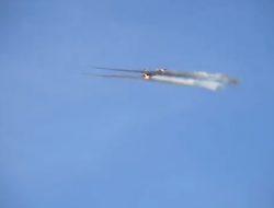 Pantai Lumajang dihujani Ratusan Bom dan Roket oleh Jet Tempur TNI AU