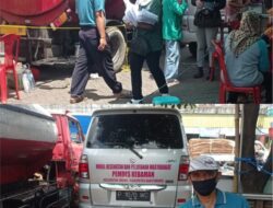 Antrian Minyak Goreng di Siang Hari Pada Bulan Suci Ramadhan   