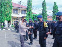 AKBP Andi Sinjaya Pimpin Apel Kesiapan Pengamanan Aksi Unras Ikatan Masyarakat Situbondo Anti Korupsi
