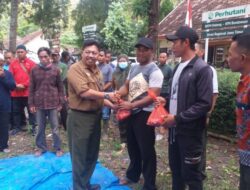 KPH Perhutani Bondowoso, Bagikan Qurban Hari Raya Idul Adha Pada Masyarakat Sekitar Hutan