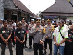 Ratusan Aktivis dan Pekerja Seni Datangi Polres Jombang Dukung Kinerja Polri