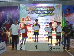 Kapolres AKBP Wimboko Menutup Turnamen Bulu Tangkis Open I 2022