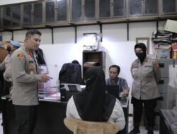 Pastikan Pelayanan SIM Sesuai Prosedur, Kapolresta Malang Kota Sidak Satpas
