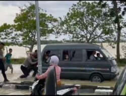 Tanggap Bencana, Polres Sumenep Turunkan Personel Bantu Warga Terdampak Banjir