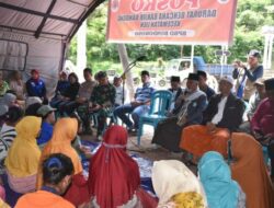 Kepolres Bersama Dandim 0822 Bondowoso Dampingi Ketua MUI dan PCNU Berikan Bantuan Kepada Korban Banjir Ijen