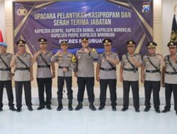Kapolres Pasuruan Memimpin Langsung Upacara Sertijab Kasi Propam dan Kapolsek Jajaran
