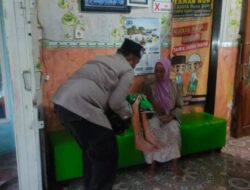 Polri Peduli, Polres Lamongan Door To Door Kunjungi dan Antar Warga Lansia Untuk Berobat