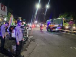 Kapolsek Besuki Monitoring Langsung Arus Balik Mudik Lebaran