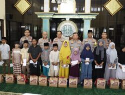 Kapolda Jatim Tanam Pohon Pule Dan Santuni Anak Yatim Saat Berkunjung ke Polres Situbondo 