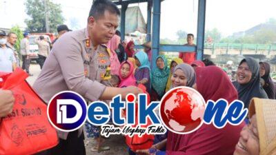Gelar Baksos Polresta Sidoarjo Bersama Forkopimka Tanggulangin Berbagi Berkah Sembako