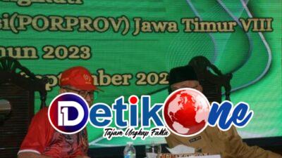 Melepas 261 Atlet Beserta Official