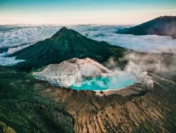 Indahnya Pesona Alam Blue Fire Kawah Ijen Banyuwangi