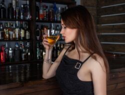 Mabuk Rasa Kebebasan? Kenali 5 Risiko Minuman Beralkohol yang Bisa Merusak Hidupmu