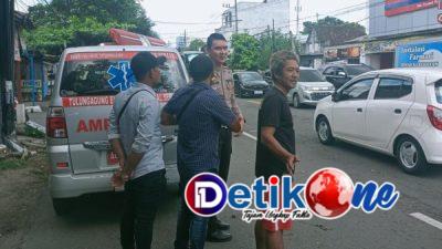 Kecelakaan Mobil Ambulance Dengan Sepeda Angin di Tulungagung, Tiga Orang Alami Luka Ringan