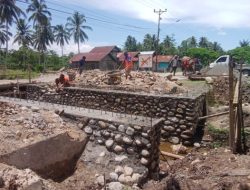 Pembangunan Jembatan Desa Tongon Diduga Dikerjakan Tidak Sesuai Spesifikasi Teknis