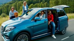 Siap Jalan-Jalan? Ini Dia Tips Persiapan Mobil Sebelum Traveling Jauh!