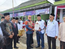 Hari Amal Bhakti ke-79, Kepala Pertanahan dan Kepala Kemenag Sumenep Serahkan 10 Sertifikat Wakaf