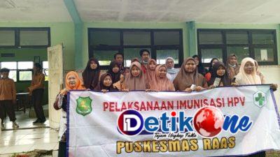 Tim PKM Raas Gelar Imunisasi HPV Untuk Siswa Putri Kelas IX SMPN 2 Raas