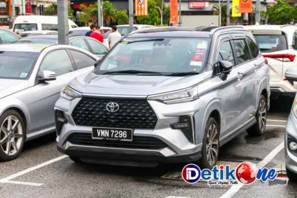 Mobil Keluarga