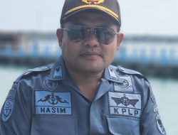 Cuaca Ekstrem, Kapal Dharma Kartika Gagal Berlayar dan Bersandar di Pelabuhan Raas