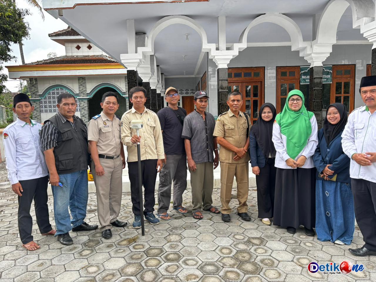 Tanah Wakaf Masjid