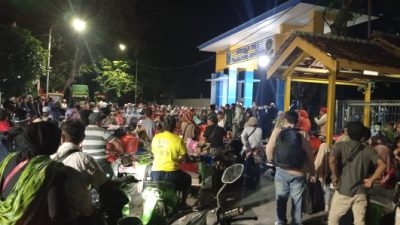 Ratusan Penumpang Tujuan Pulau Raas Antusias Ikuti Program Mudik Gratis dari Pemprov Jawa Timur