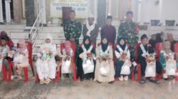 Koramil 0827/20 Sapudi Turut Santuni Anak Yatim dan Dhuafa di Masjid Baitul Bilad Gayam