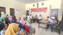 Antusias Warga Desa Ketupat Raas Antre Terima Bantuan Beras Pemerintah