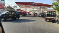 Kelangkaan BBM di Bali Picu Antrean Hingga 5 Kilometer