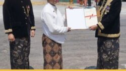 Momentum Hari Jadi ke-757, BPN Serahkan Sertifikat Aset Pemkab Sumenep Kepada Bupati